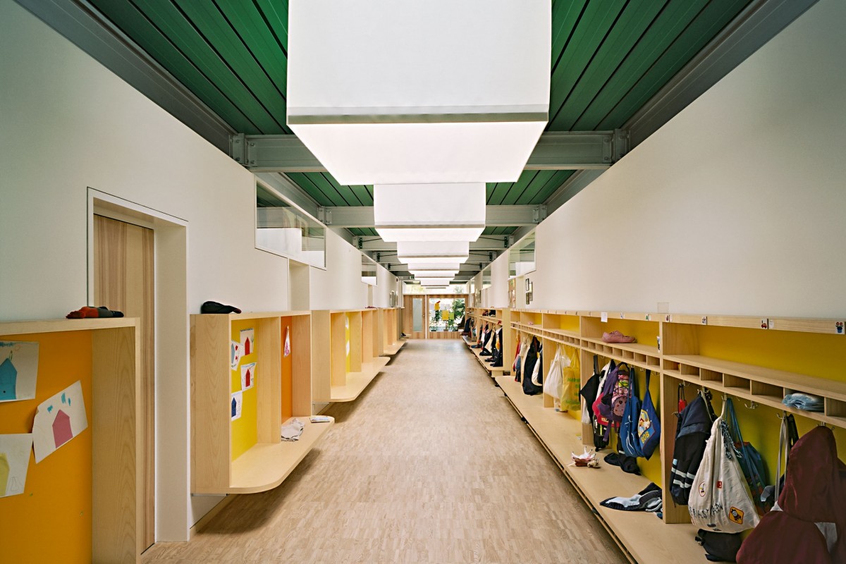 Kindergarten Zorneding Architekturbüro München Foto Flurbereich